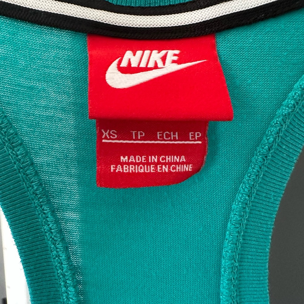 Nike Tank - Picture 3 of 3
